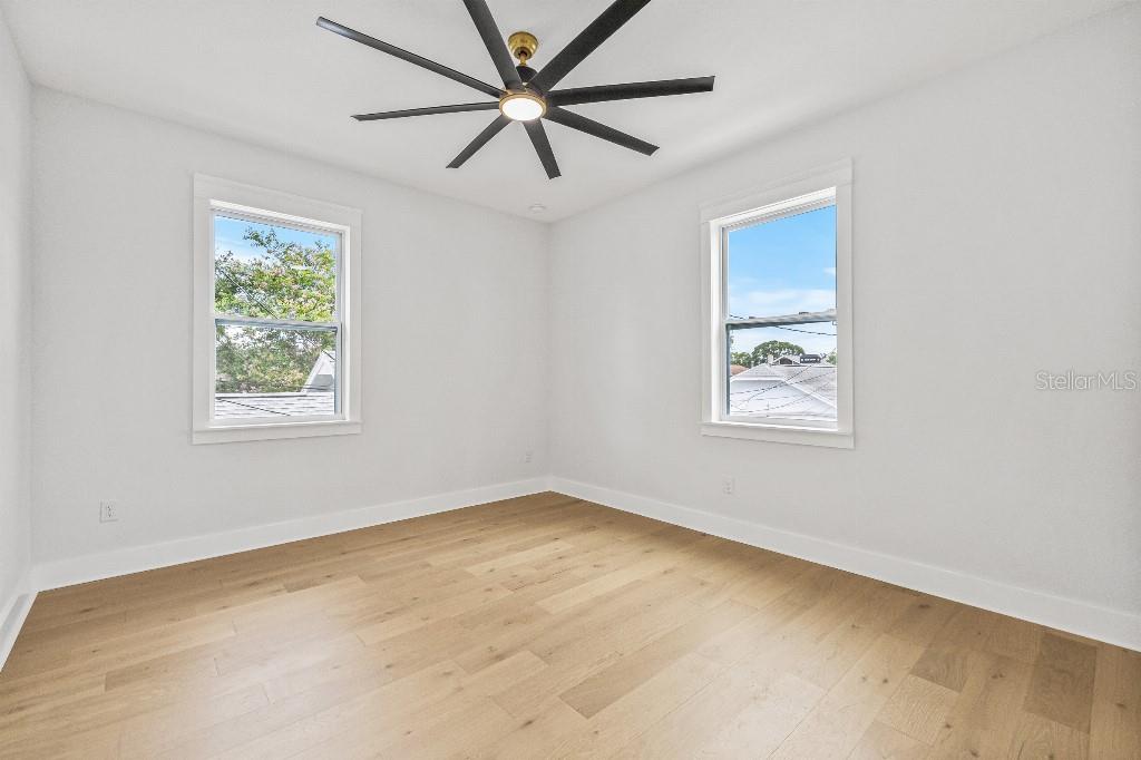 Image 42 of 48 For 745 31st Avenue N