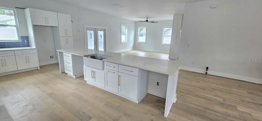 Image 6 of 21 For 745 31st Avenue N