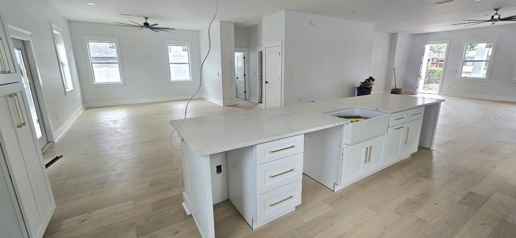 Image 7 of 21 For 745 31st Avenue N