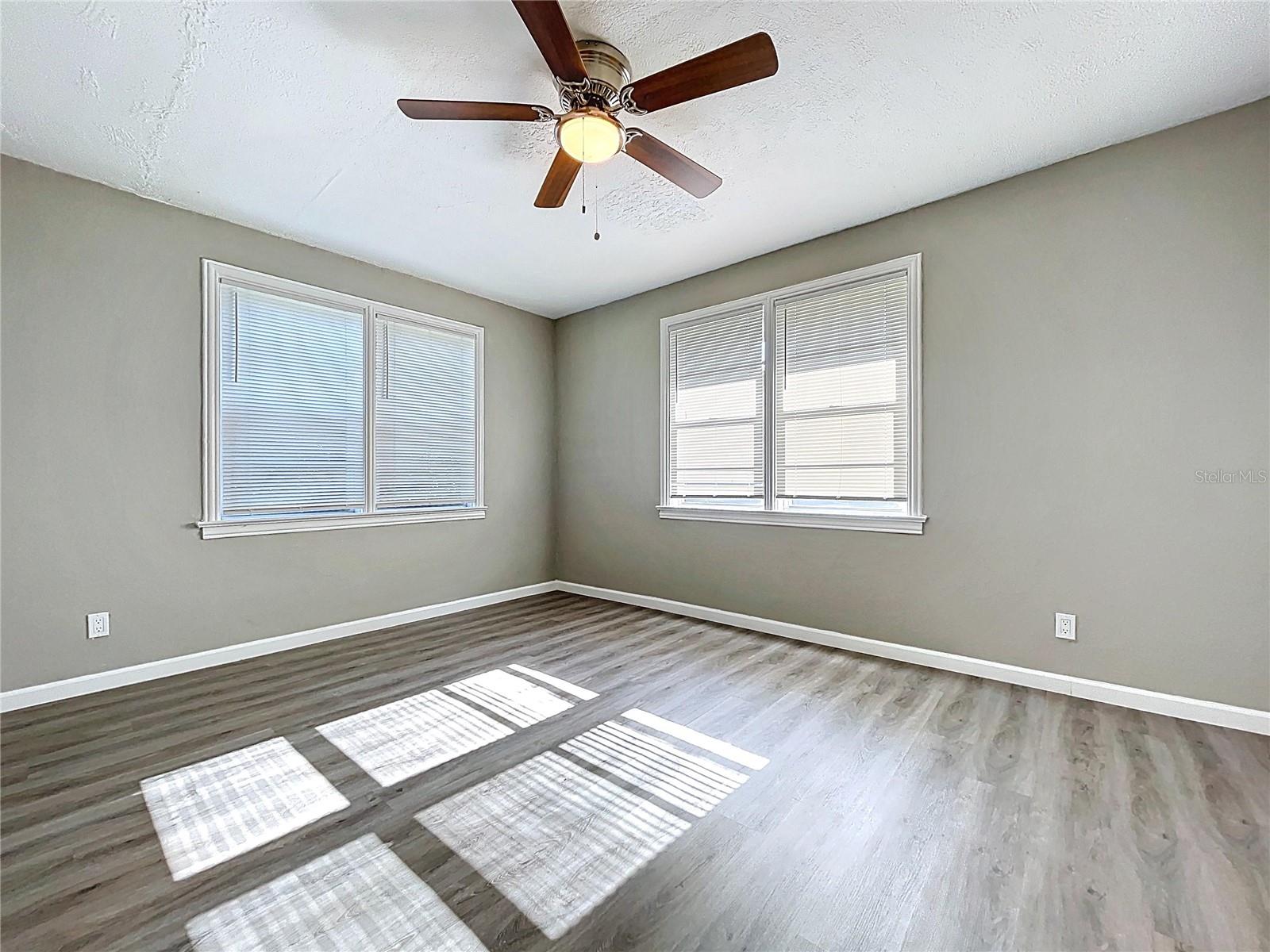 Image 34 of 55 For 1900 31st Street Nw