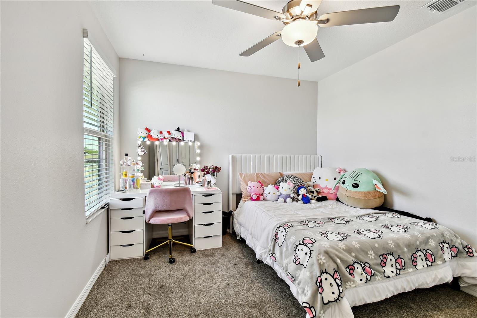 Image 41 of 68 For 22287 Storybook Cabin Way
