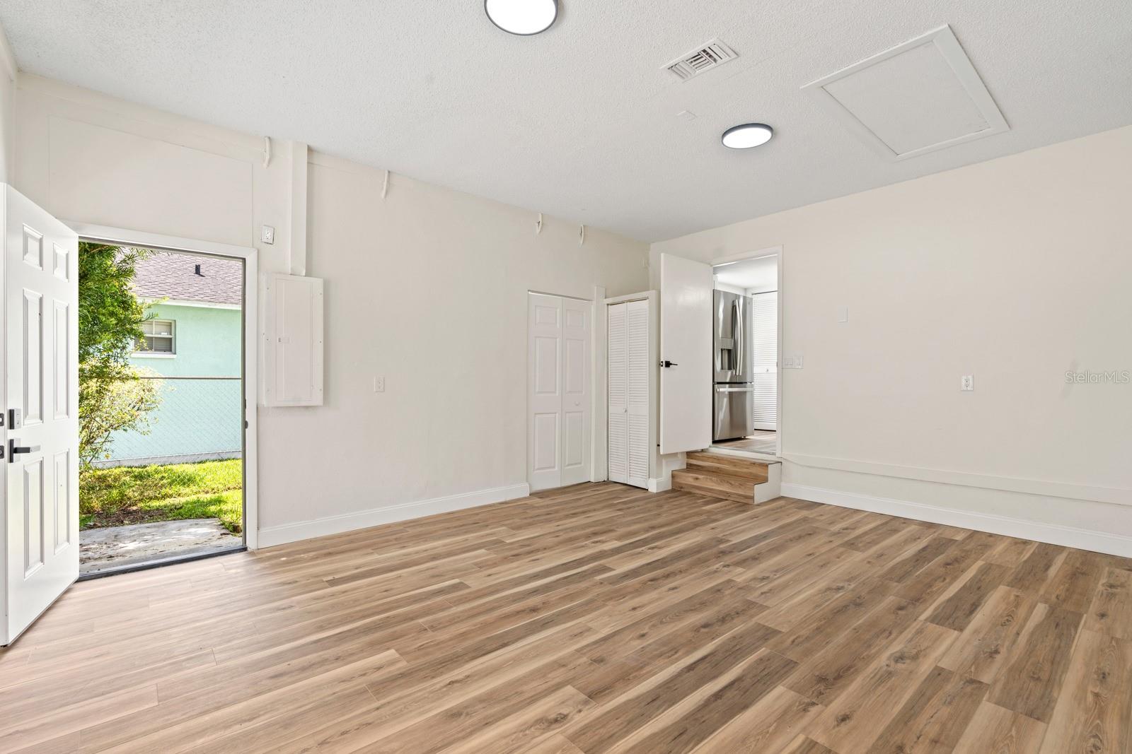 Image 39 of 56 For 10408 50th Street 1-2