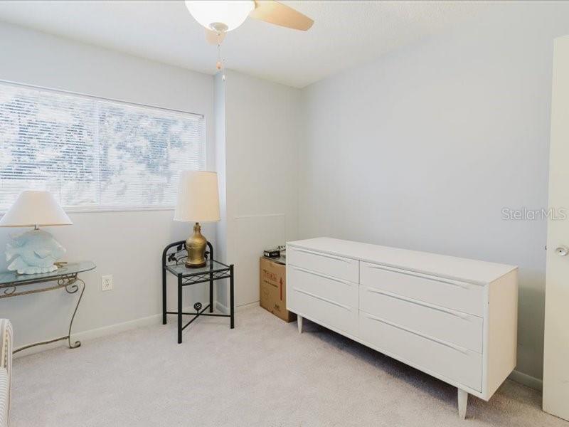 Listing photo id 19 for 2348 Shelley Street 2