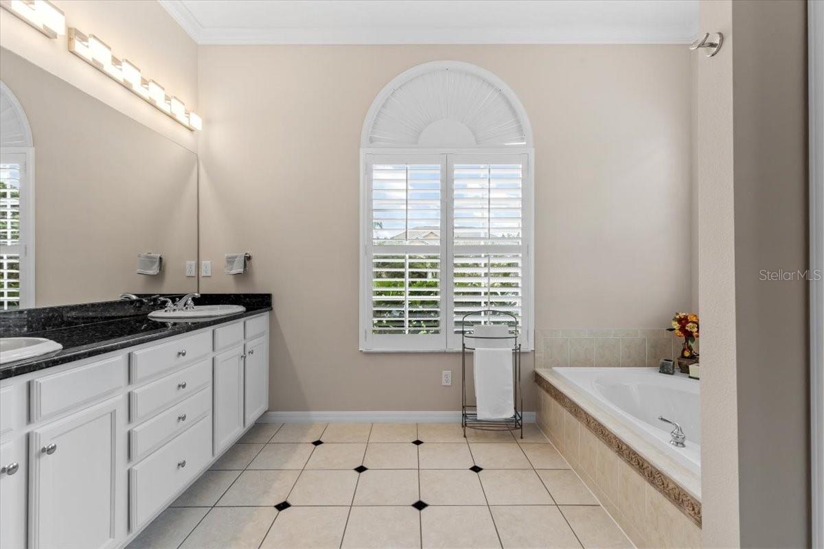 Image 15 of 100 For 26920 Winged Elm Drive