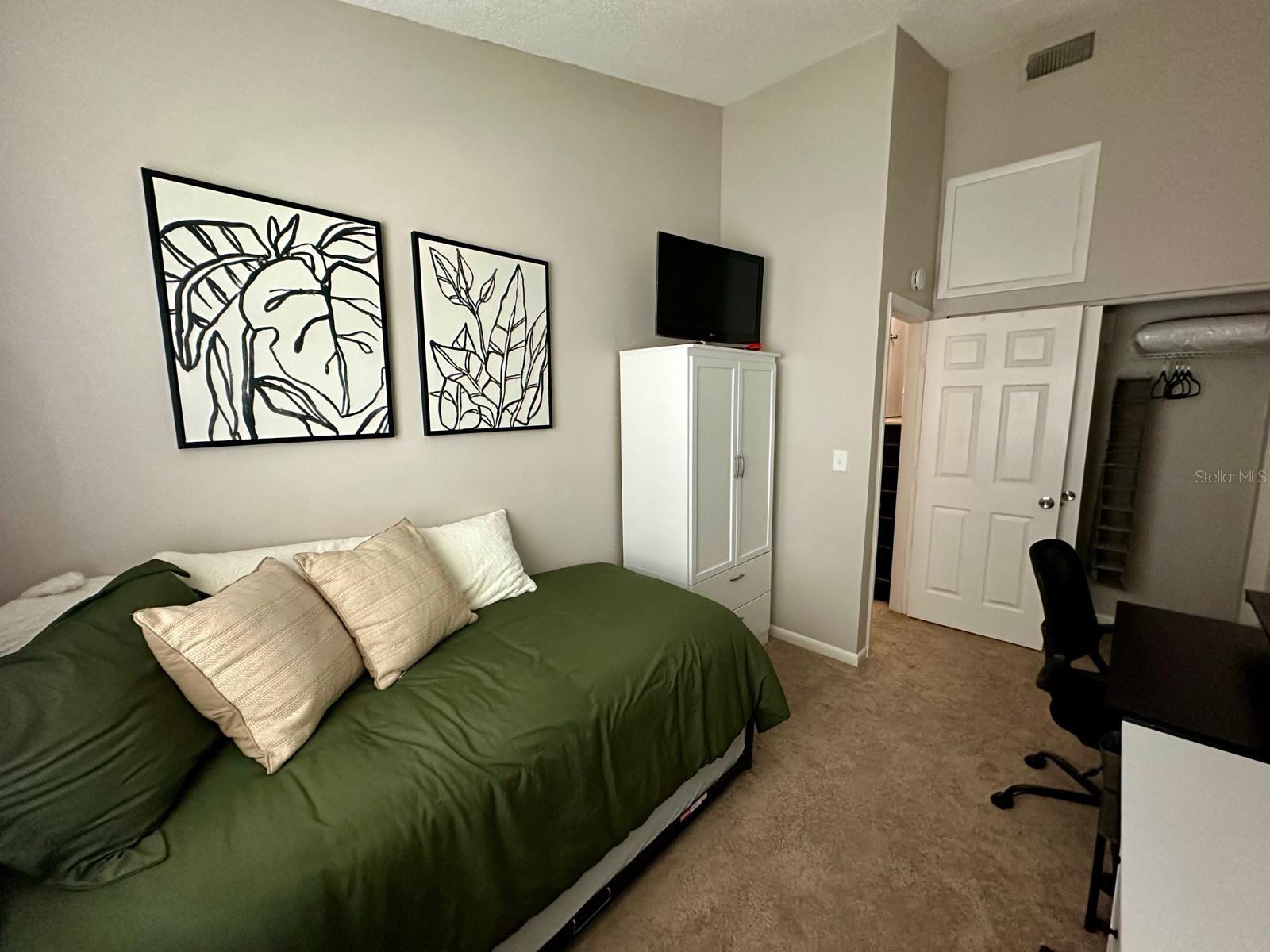 Image 7 of 17 For 4201 La Palma Court
