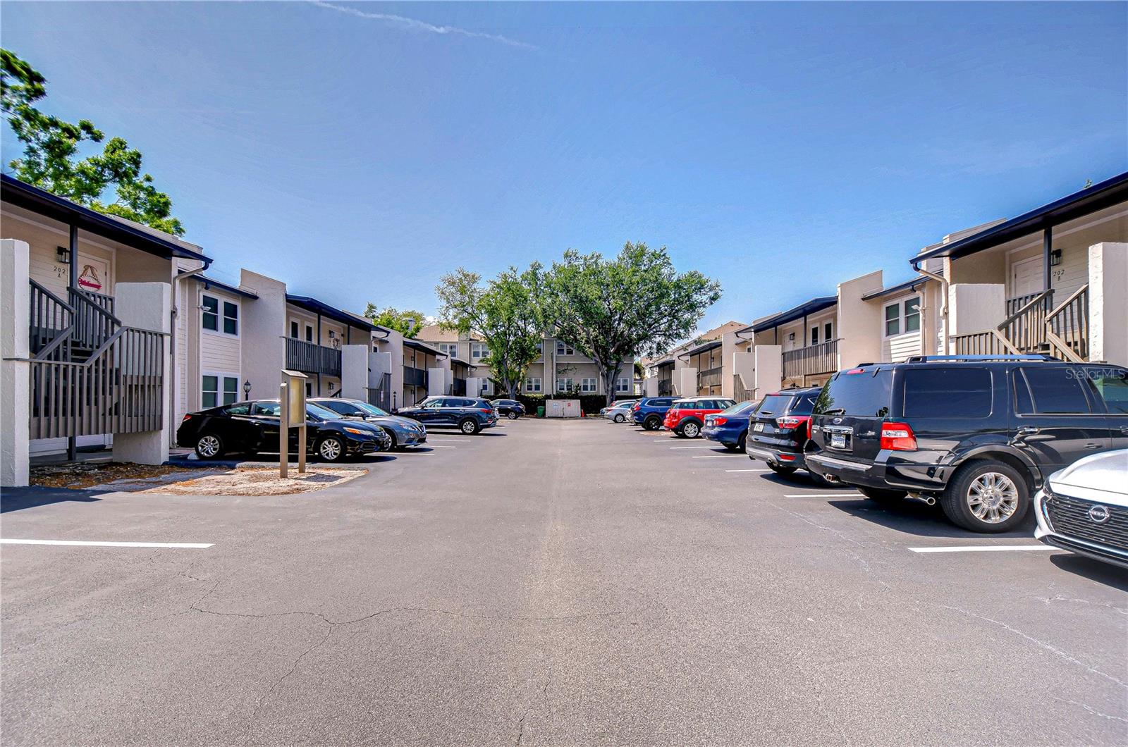 Listing photo id 21 for 527 Lincoln Avenue A108