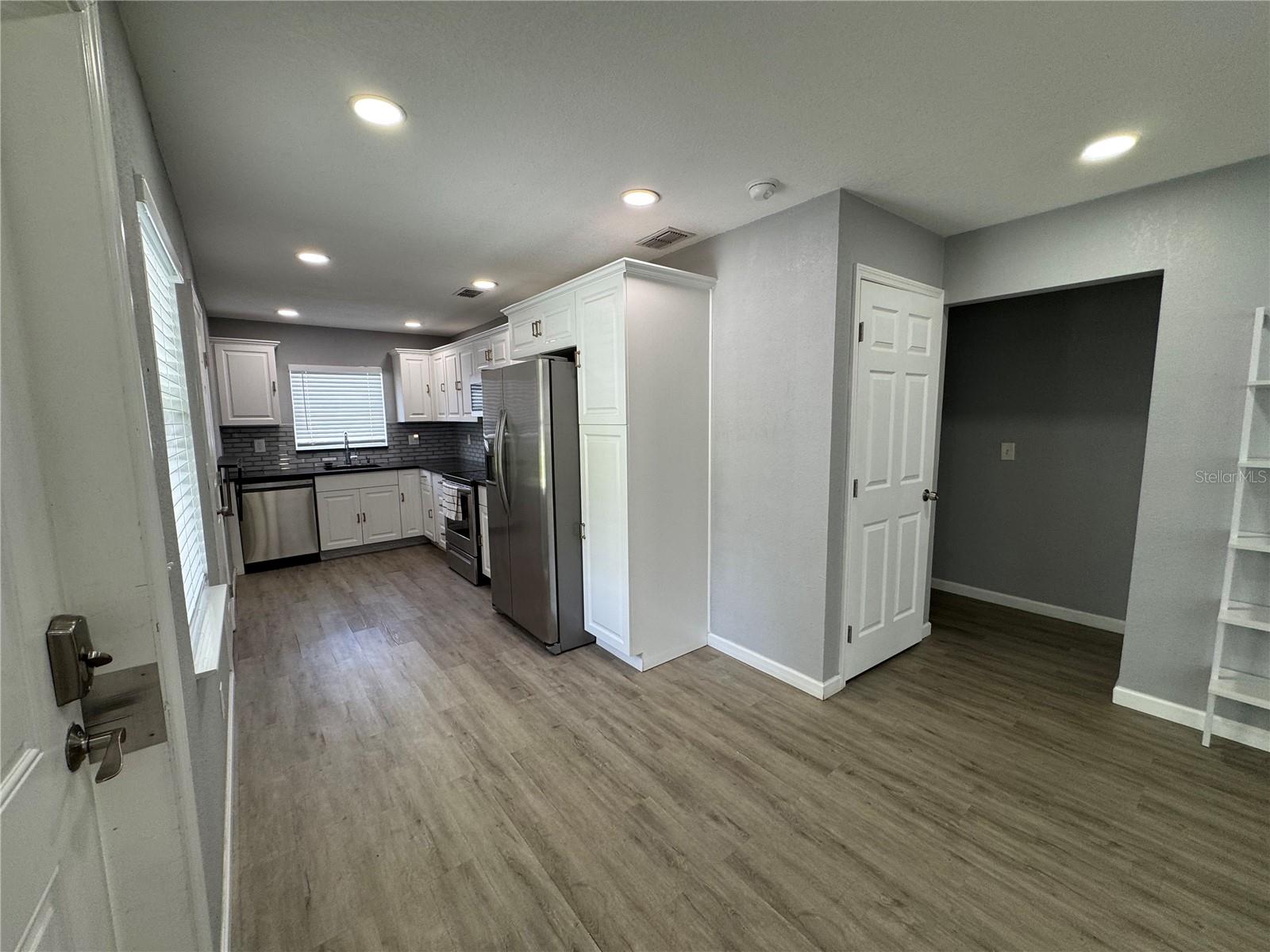 Image 12 of 34 For 7106 Sparkman Street