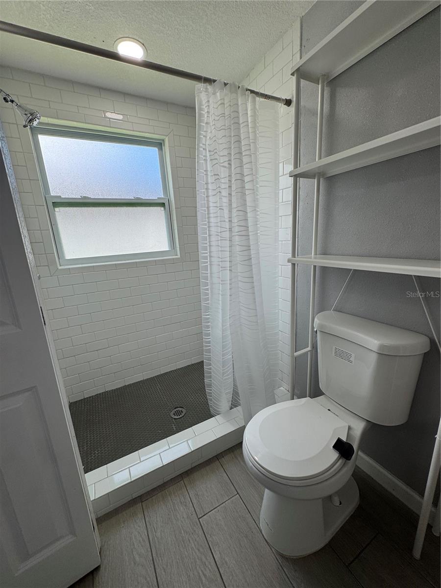 Image 16 of 34 For 7106 Sparkman Street