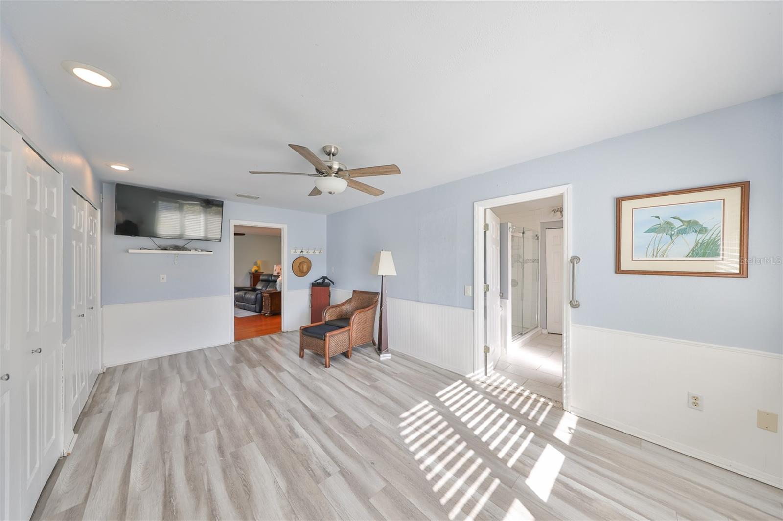 Image 20 of 45 For 8420 Orient Way Ne