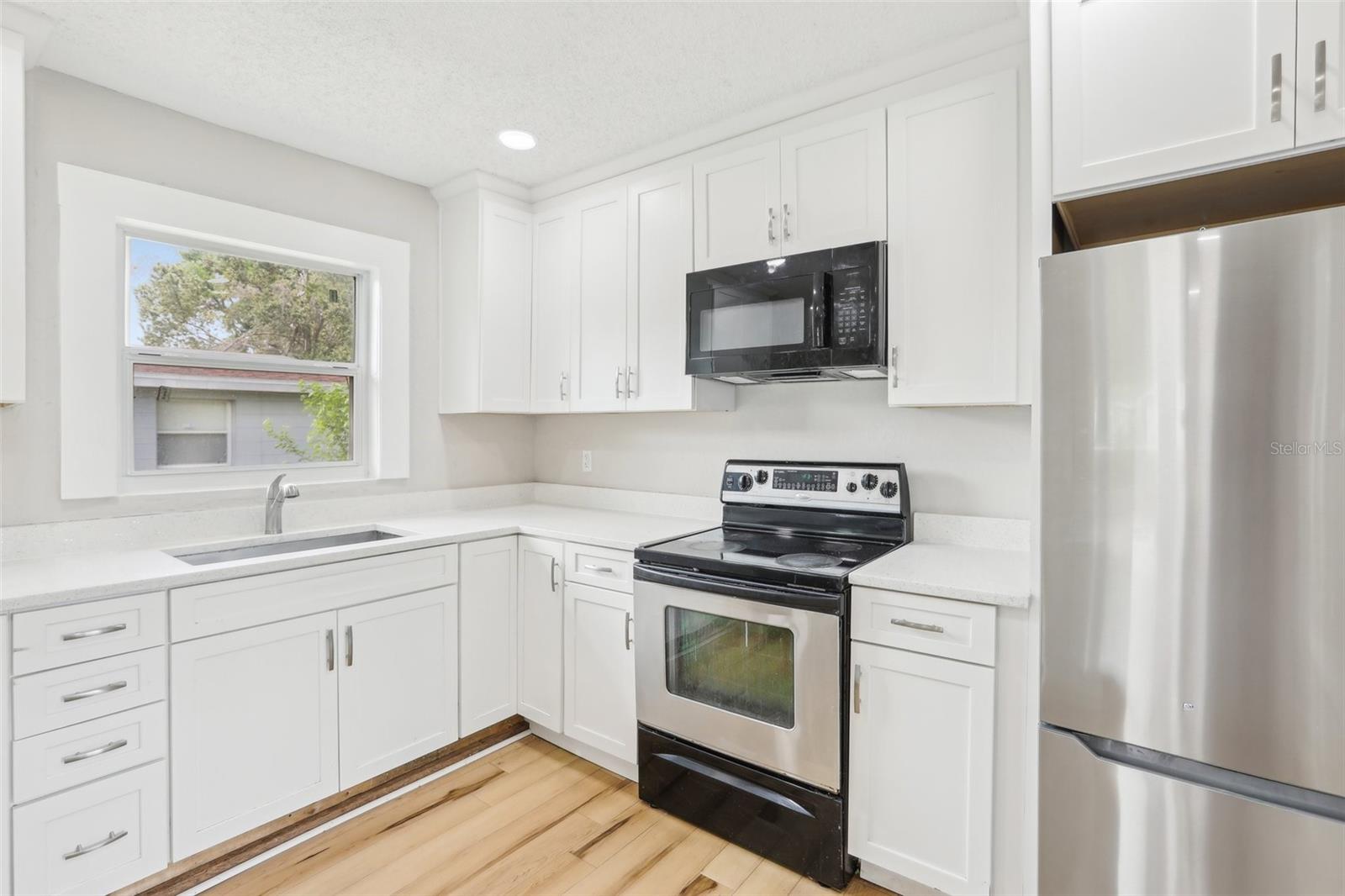 Image 11 of 30 For 2920 20th Avenue