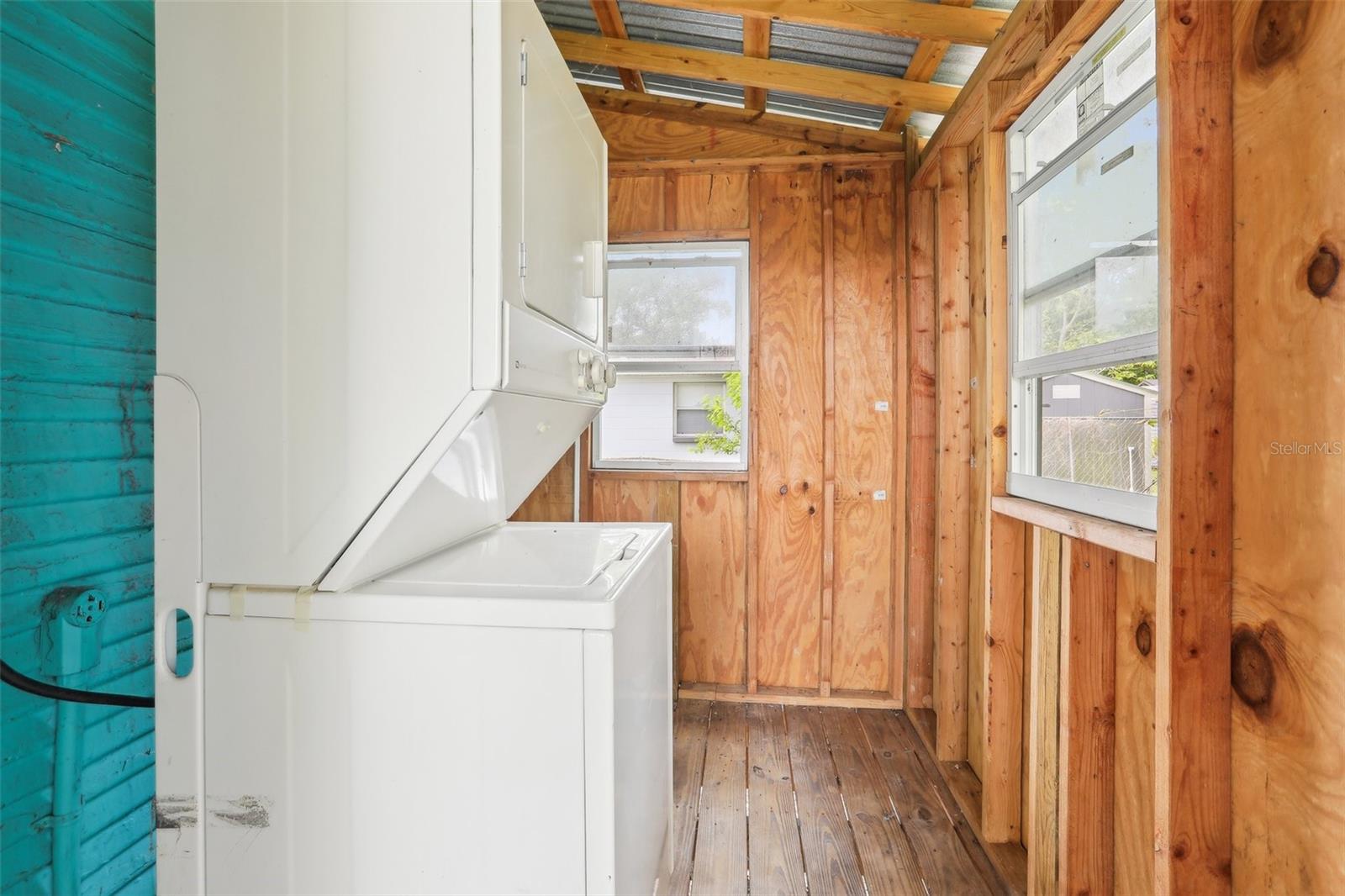 Image 15 of 30 For 2920 20th Avenue