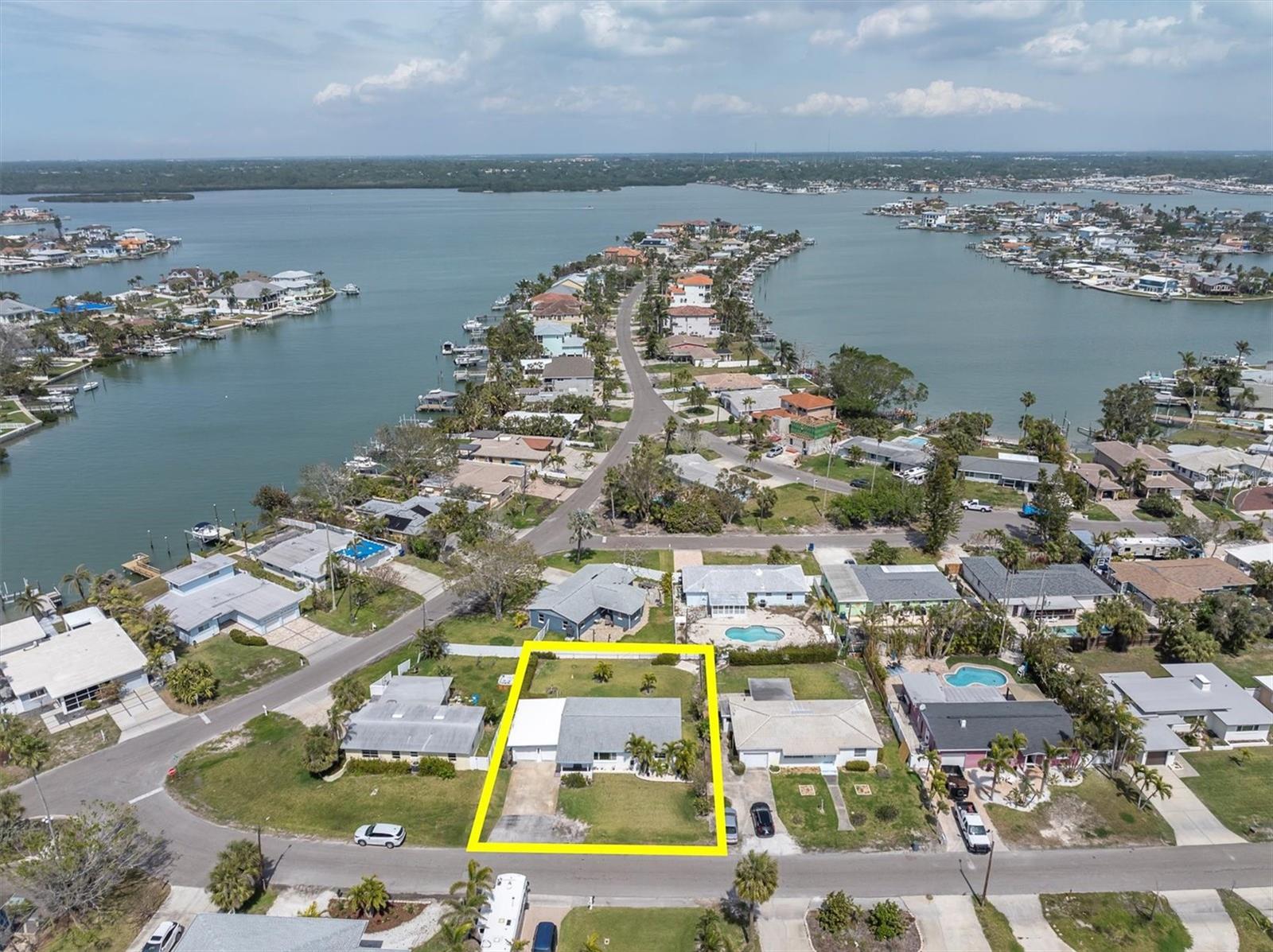 Listing photo id 8 for 16315 2nd Street E