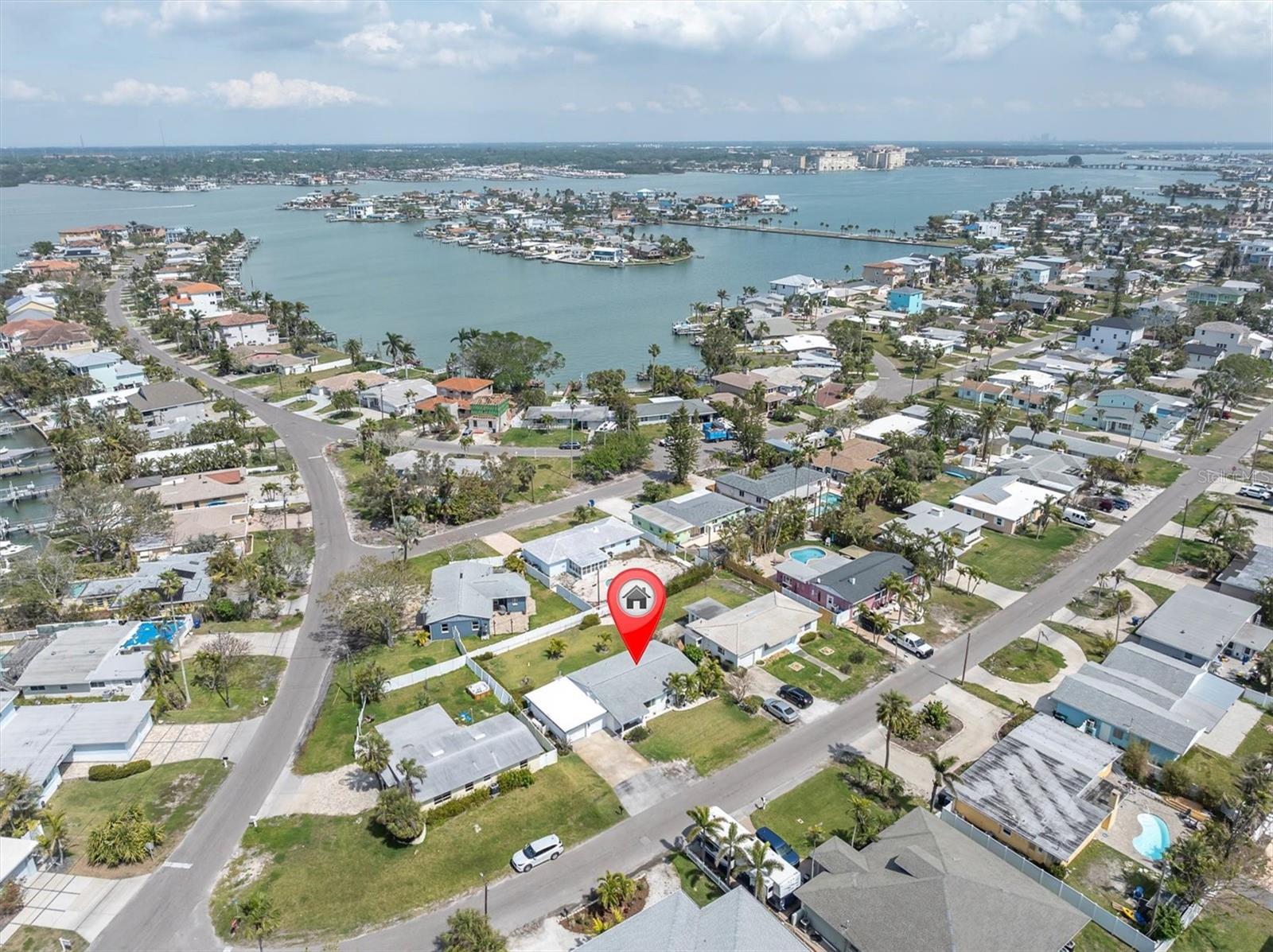 Listing photo id 9 for 16315 2nd Street E