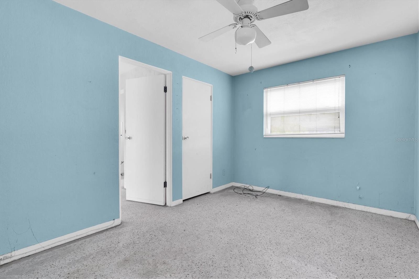 Listing photo id 24 for 16315 2nd Street E