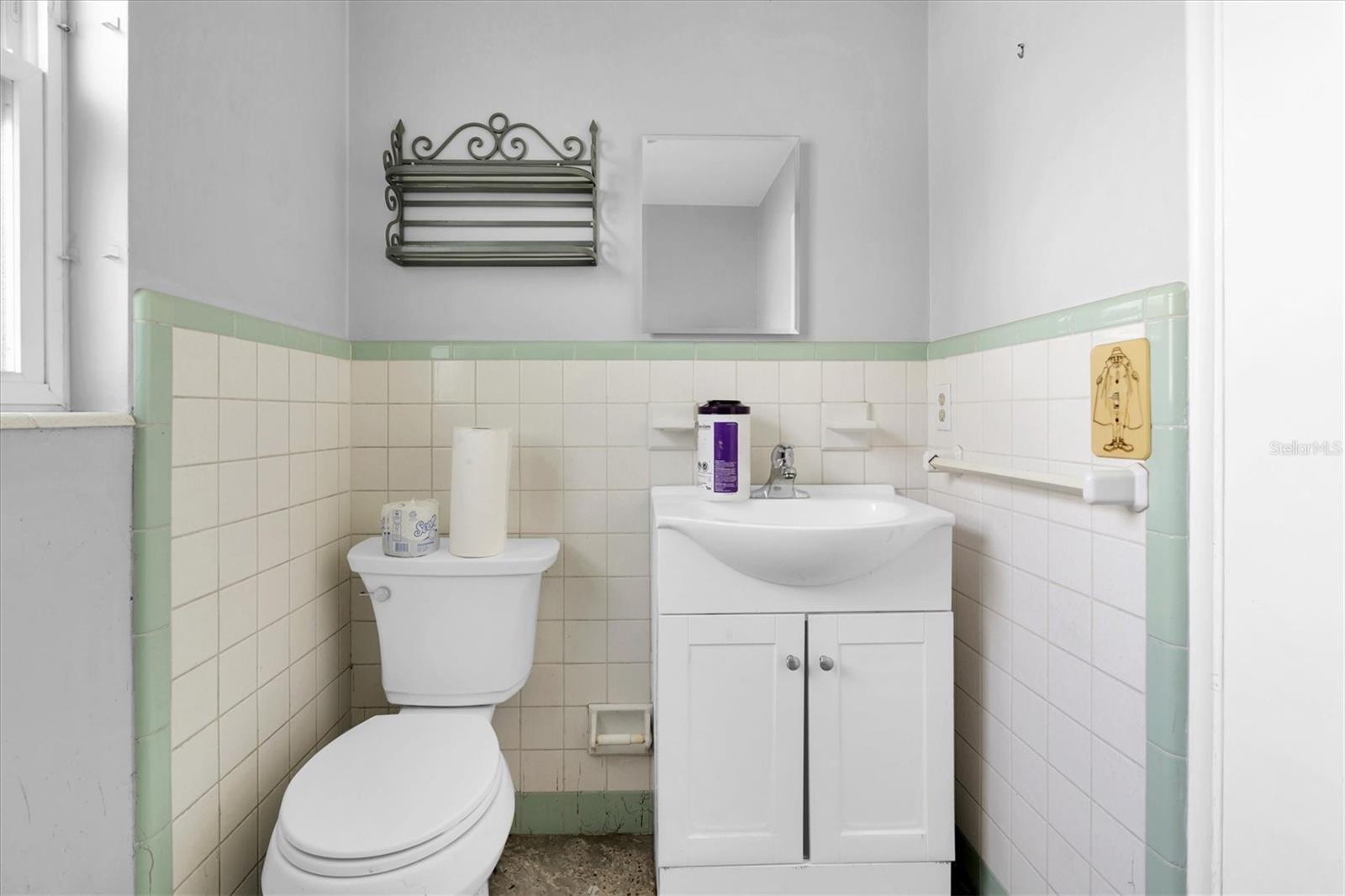 Listing photo id 26 for 16315 2nd Street E