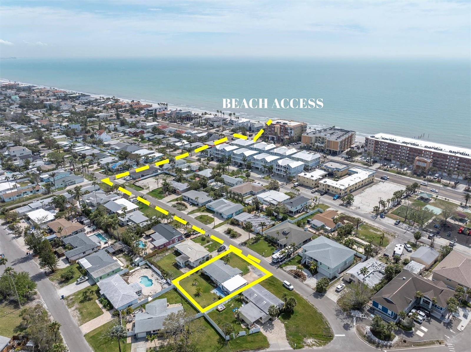Listing photo id 1 for 16315 2nd Street E