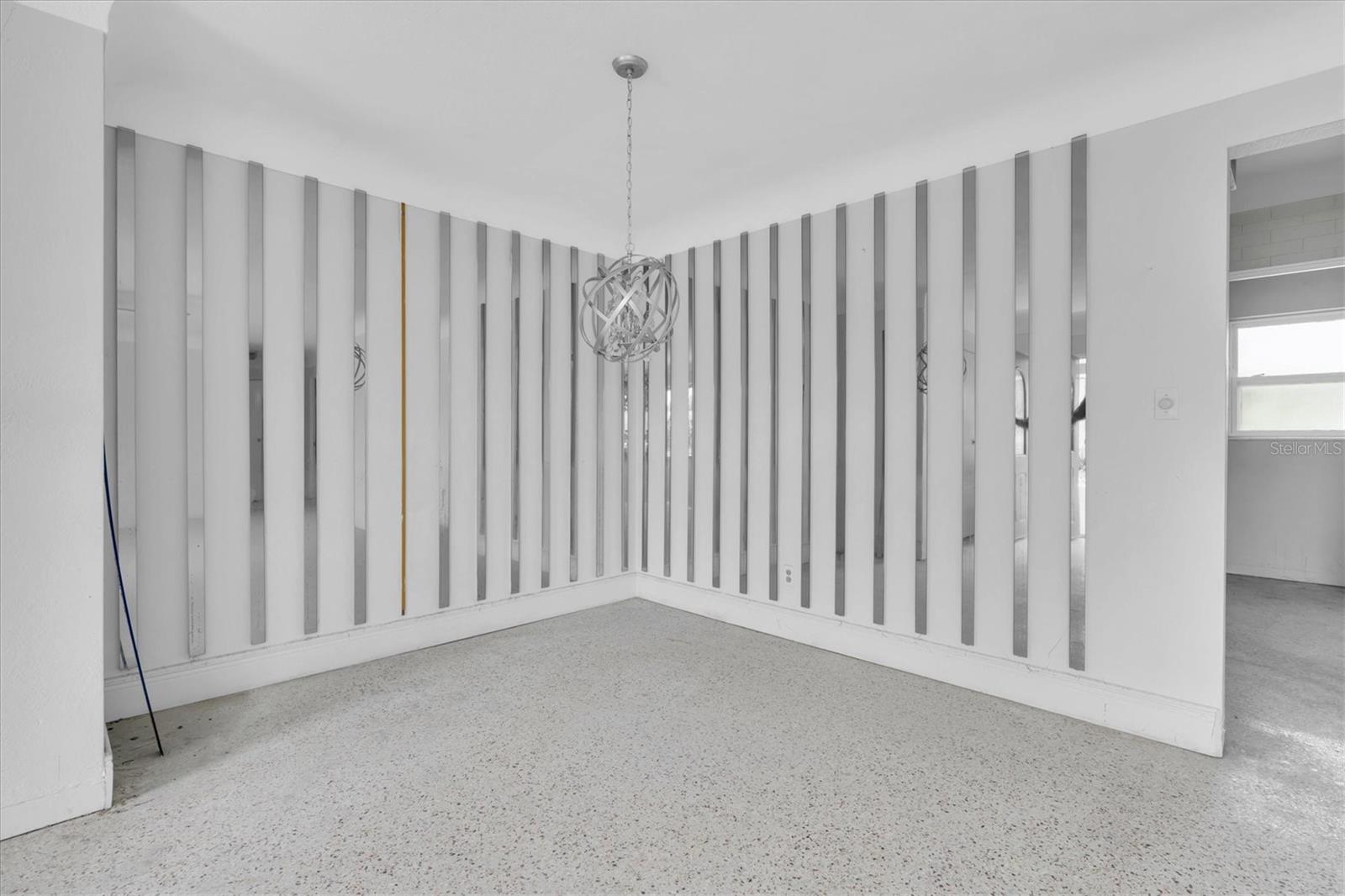 Listing photo id 29 for 16315 2nd Street E