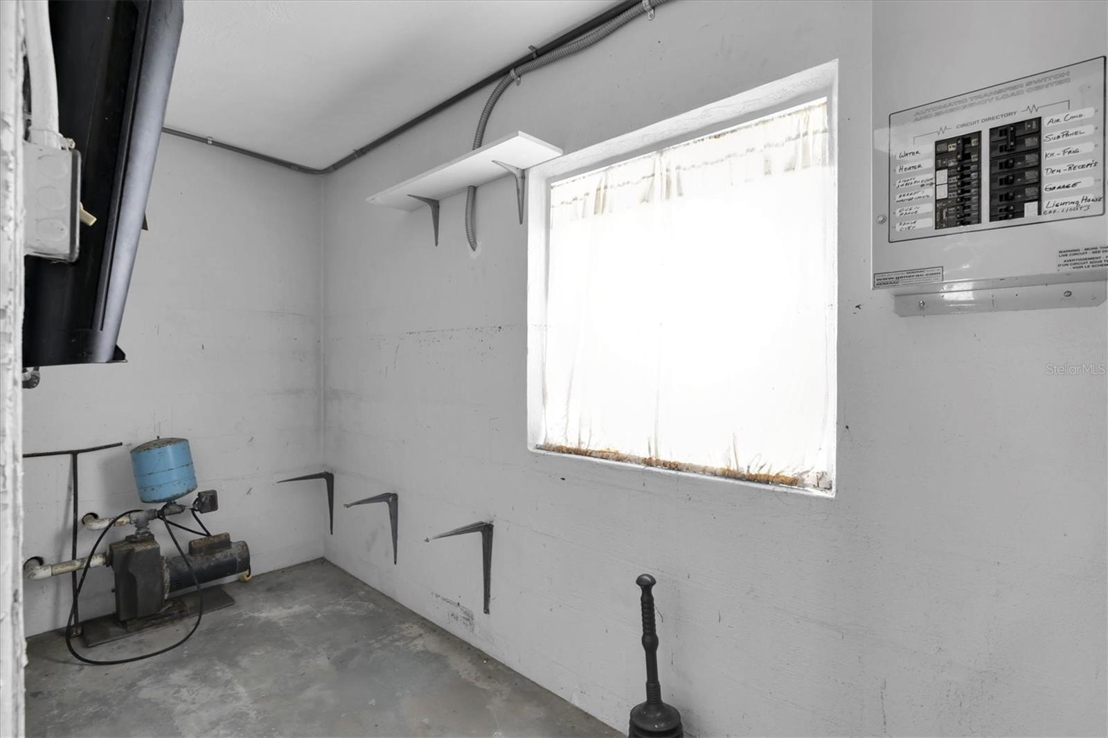 Listing photo id 34 for 16315 2nd Street E
