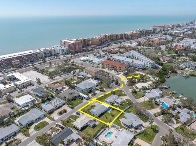 Listing photo id 2 for 16315 2nd Street E