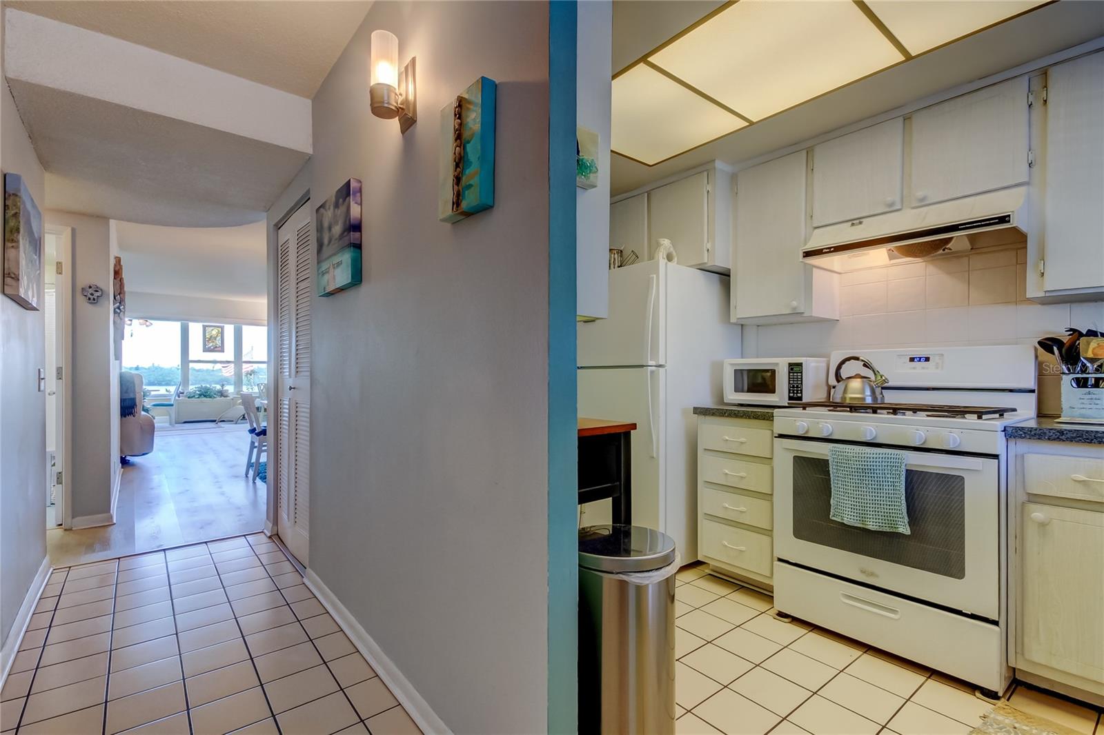Image 3 of 59 For 1847 Shore Drive South  308