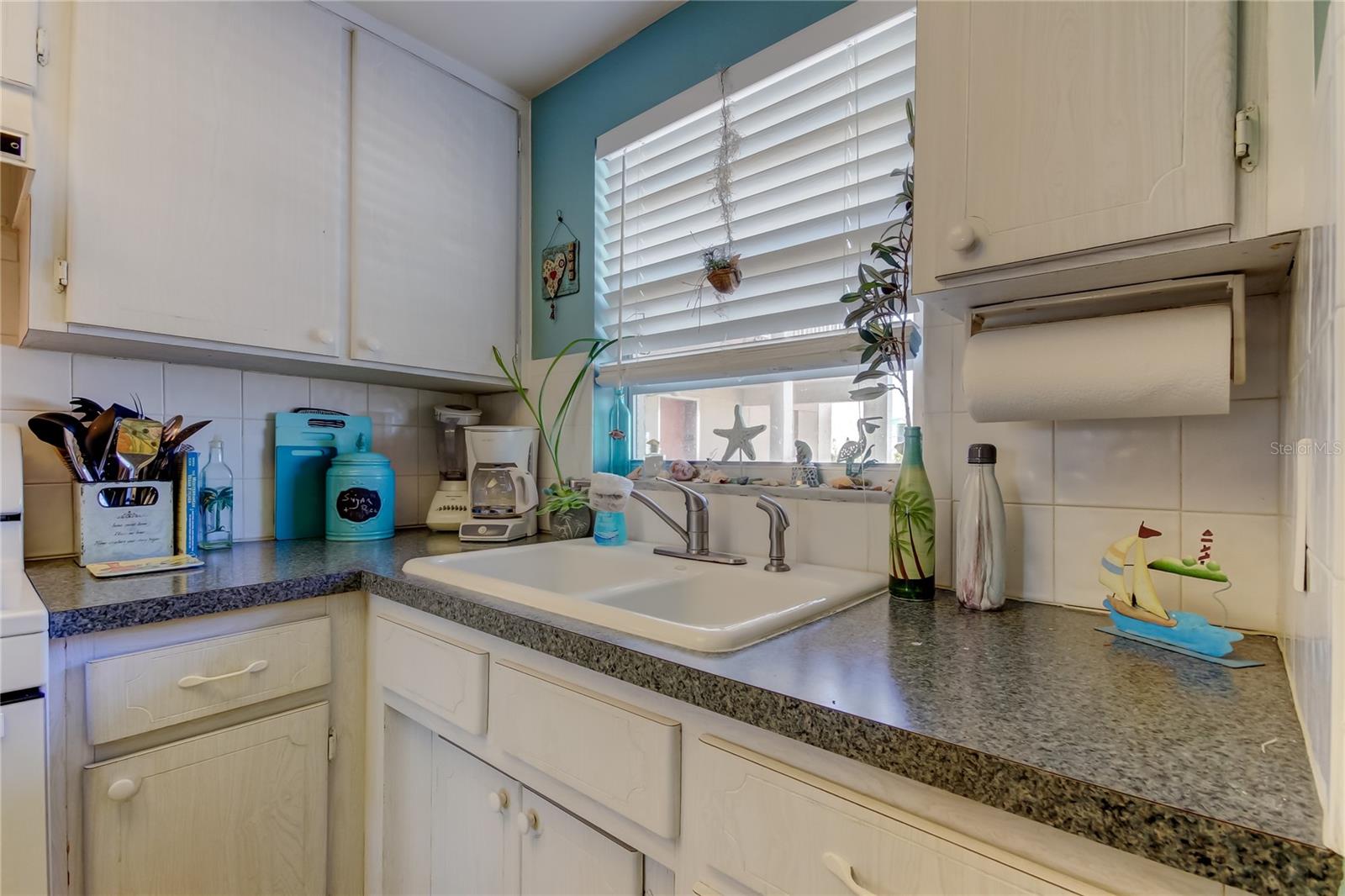 Image 4 of 59 For 1847 Shore Drive South  308