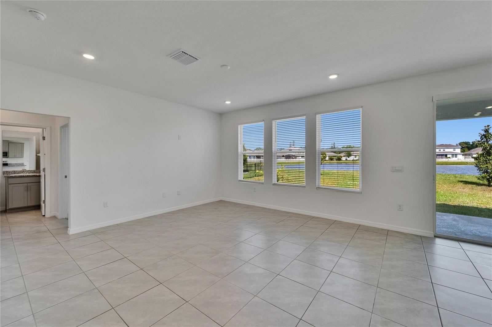 Image 19 of 100 For 16631 Mooner Plank Cir Circle