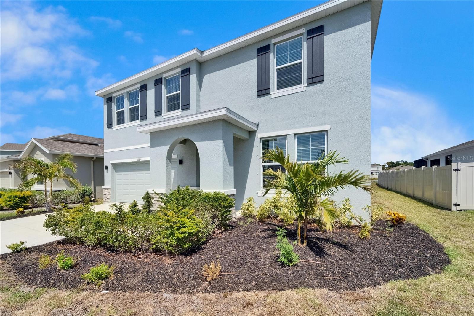Image 2 of 100 For 16631 Mooner Plank Cir Circle