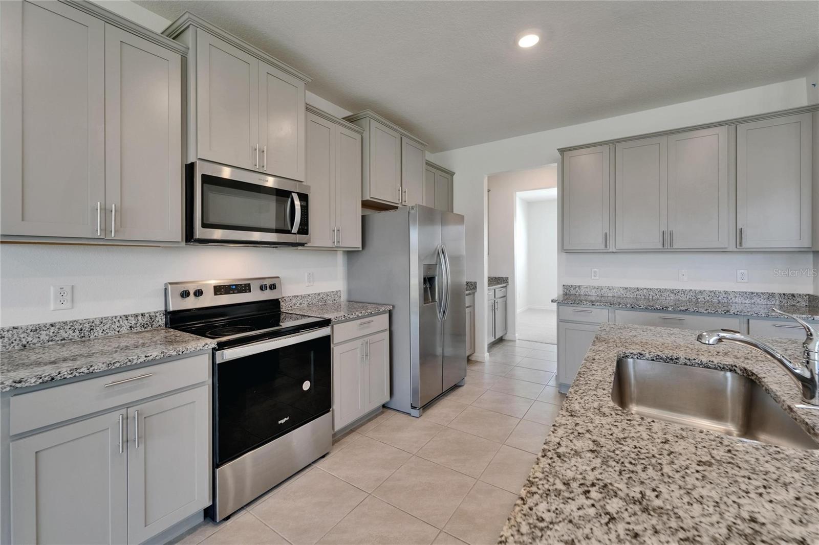 Image 30 of 100 For 16631 Mooner Plank Cir Circle
