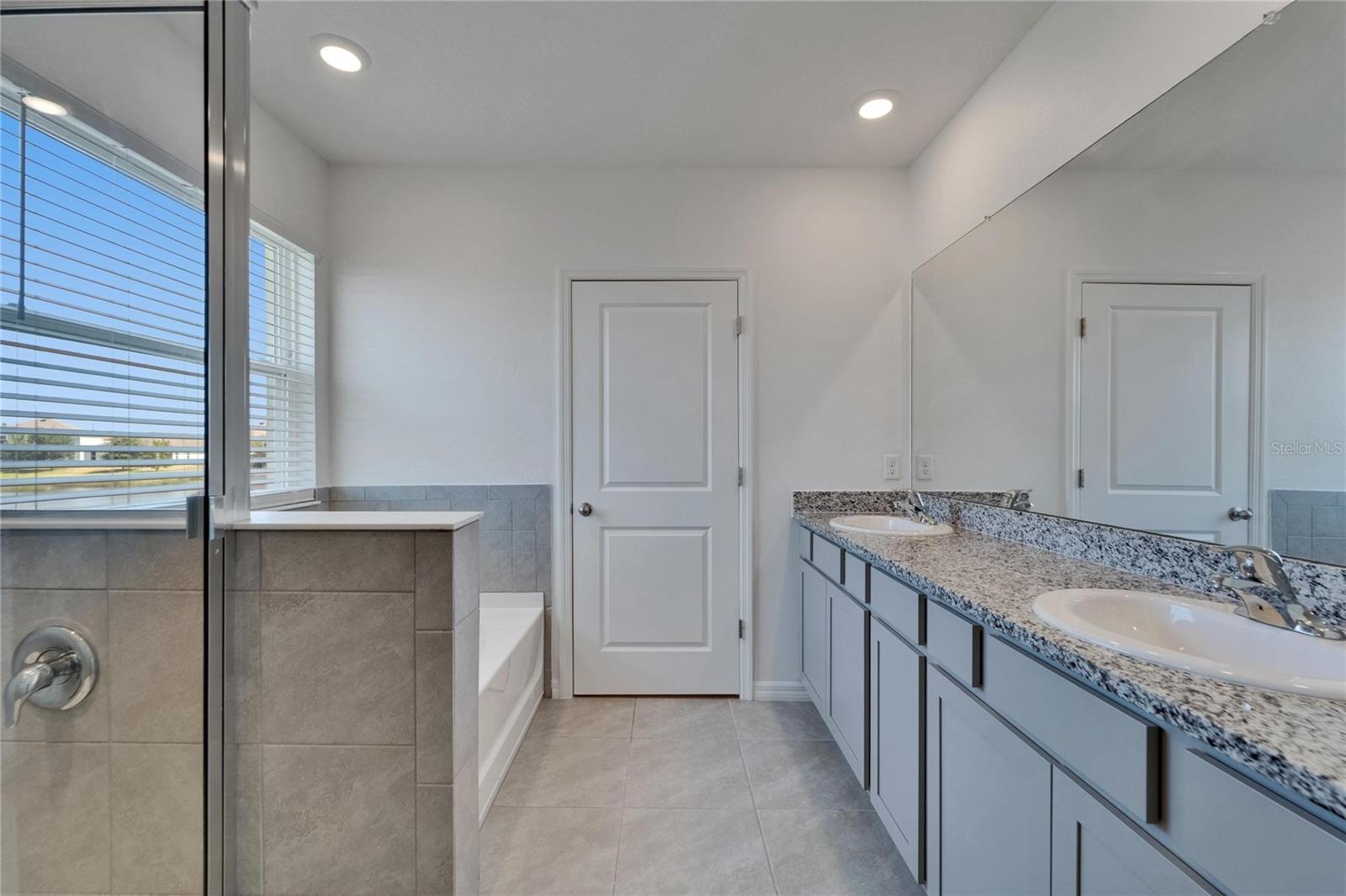 Image 55 of 100 For 16631 Mooner Plank Cir Circle