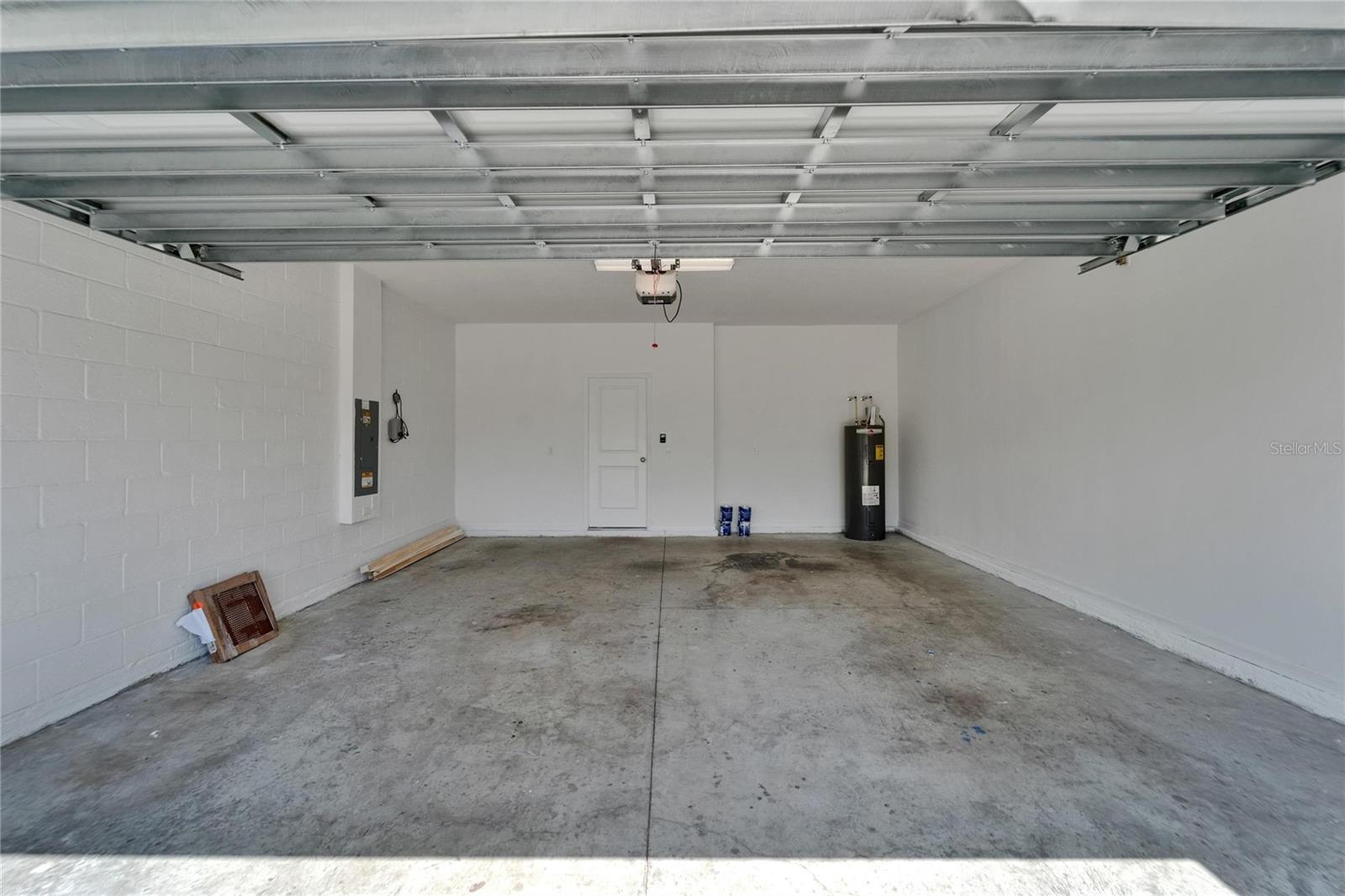Image 76 of 100 For 16631 Mooner Plank Cir Circle