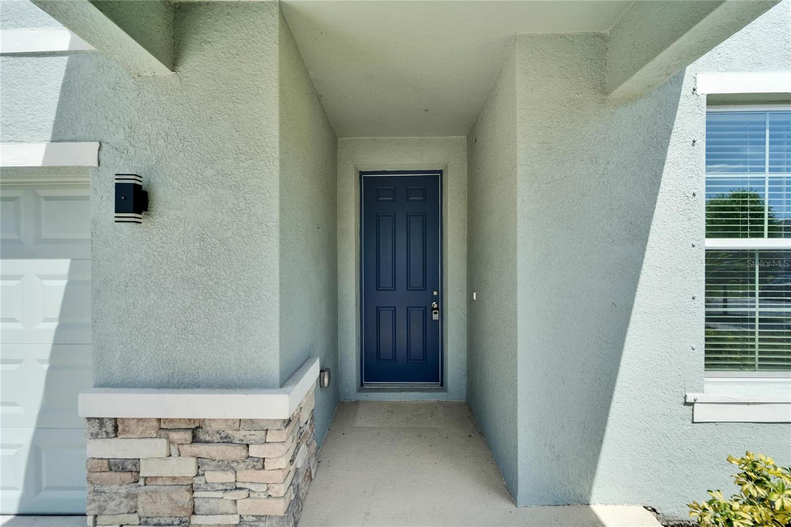 Image 9 of 100 For 16631 Mooner Plank Cir Circle