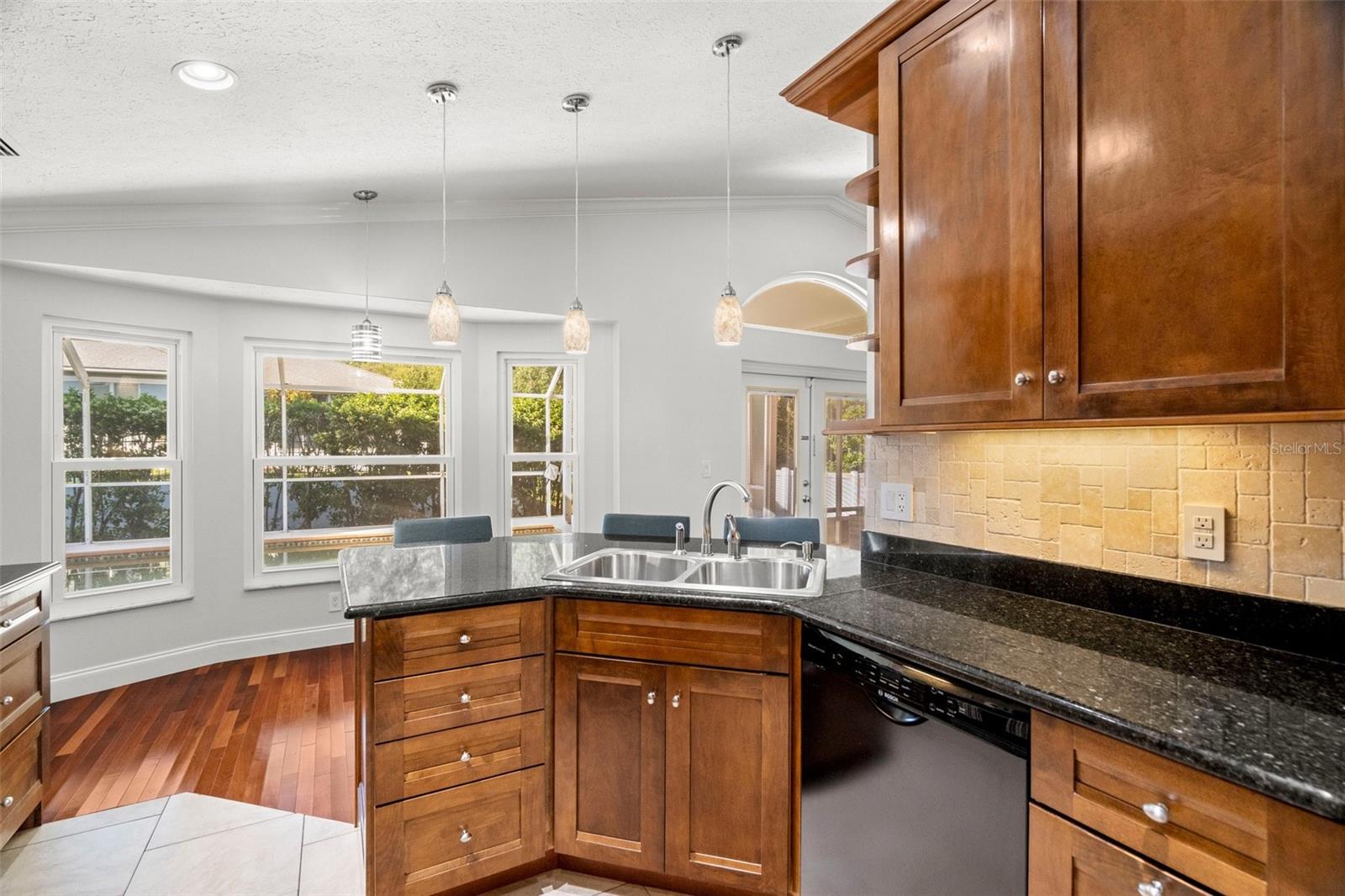 Image 10 of 26 For 775 Brittany Park Boulevard