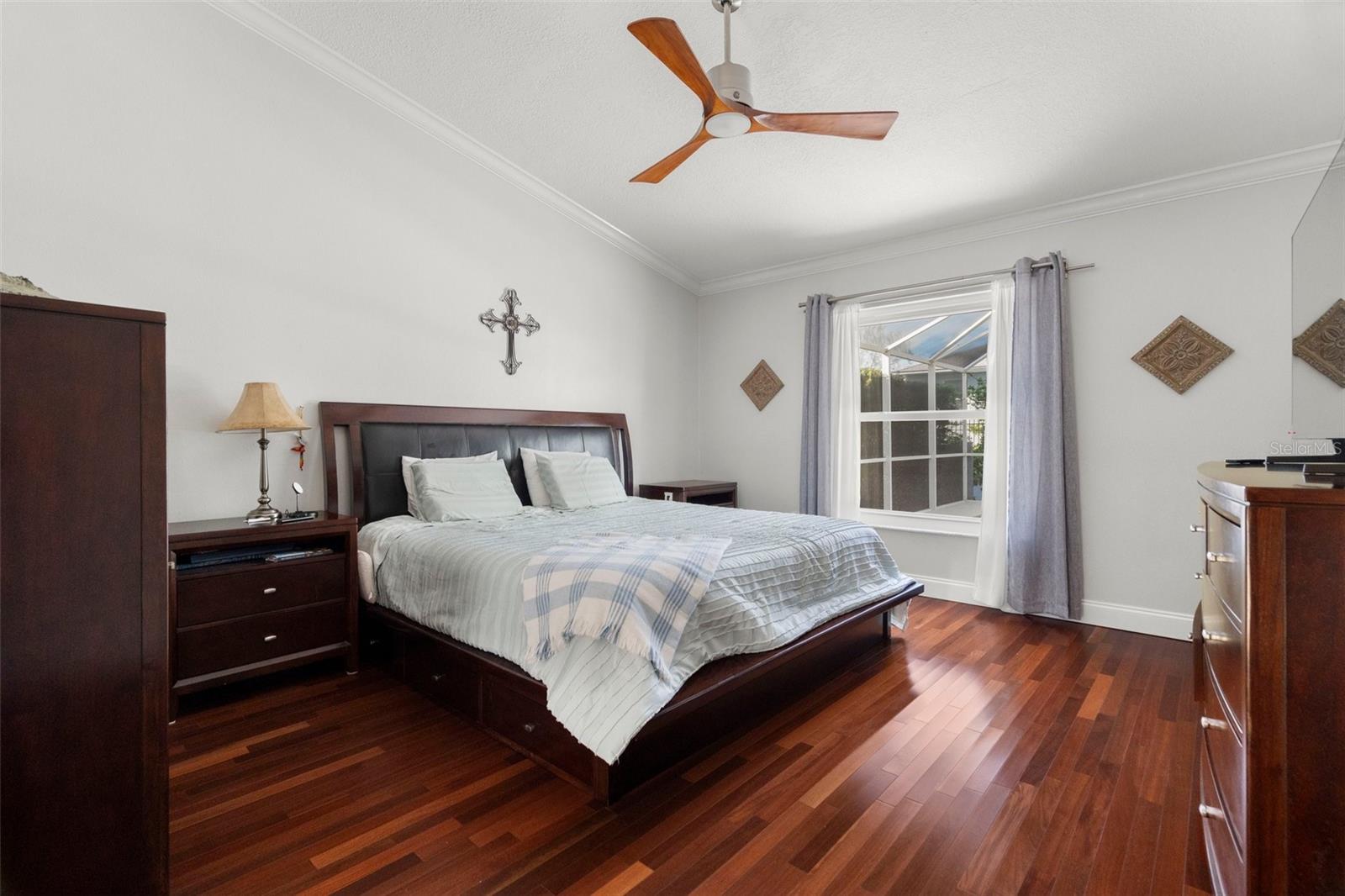 Image 13 of 26 For 775 Brittany Park Boulevard