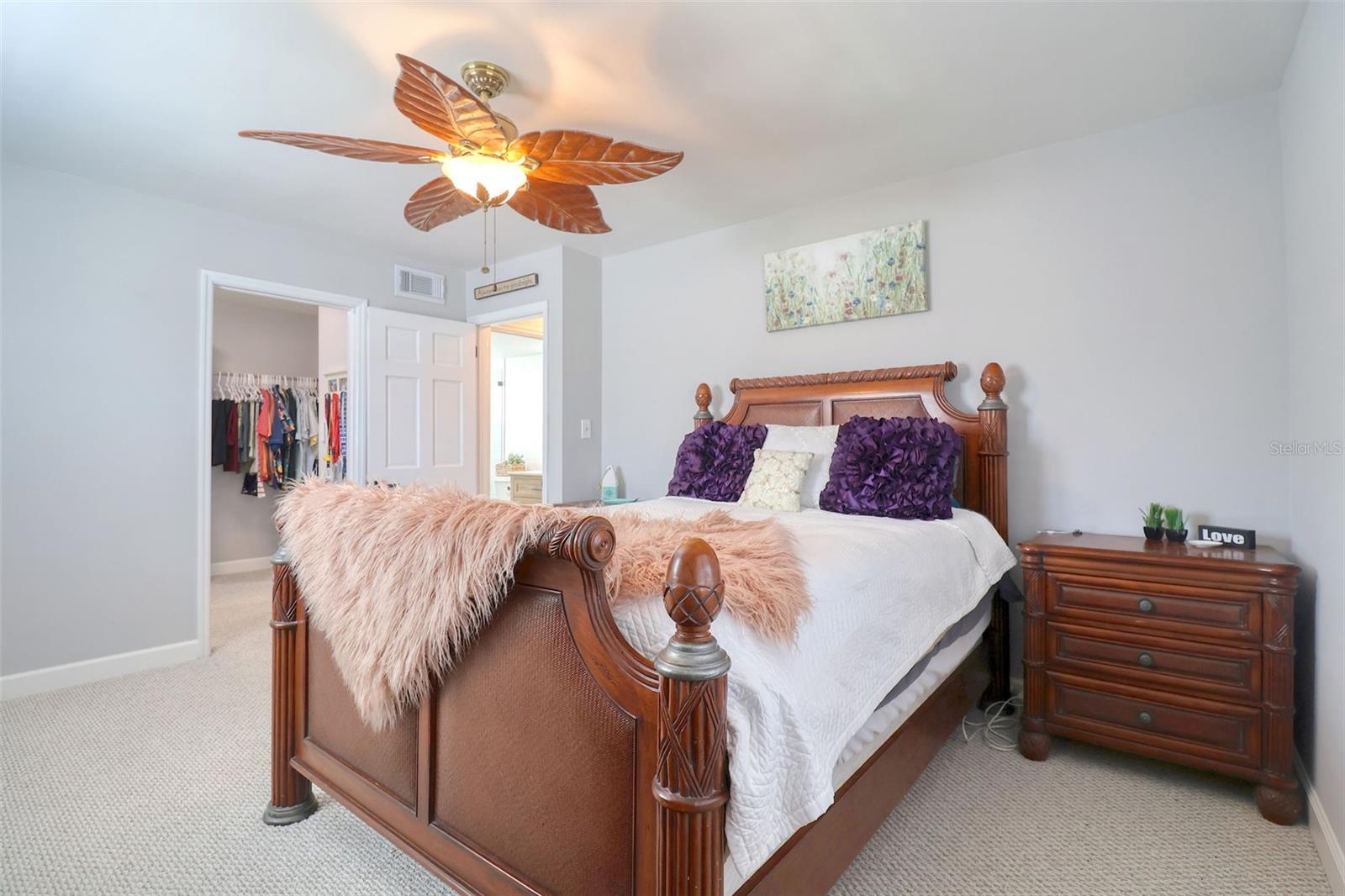 Image 17 of 59 For 8326 Archwood Circle