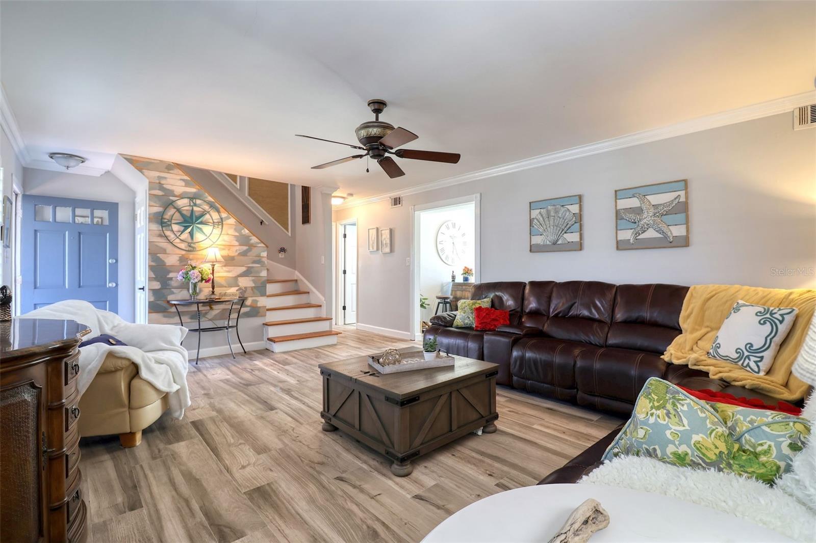 Image 5 of 59 For 8326 Archwood Circle