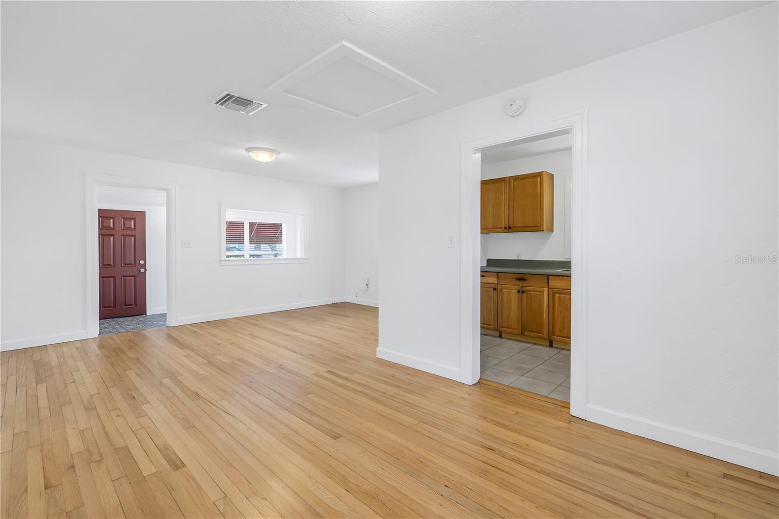 Image 11 of 16 For 3521 1st Avenue N