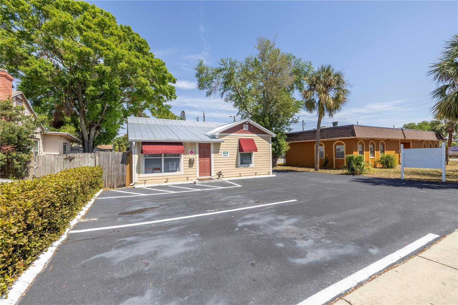 Image 2 of 16 For 3521 1st Avenue N