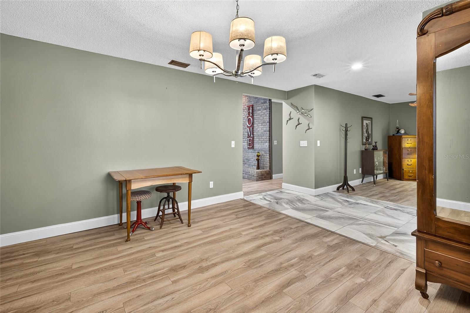 Image 65 of 82 For 11510 Moffat Place