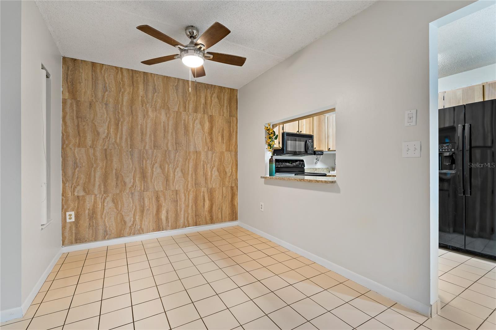 Image 11 of 41 For 2699 Pine Ridge Way E H1