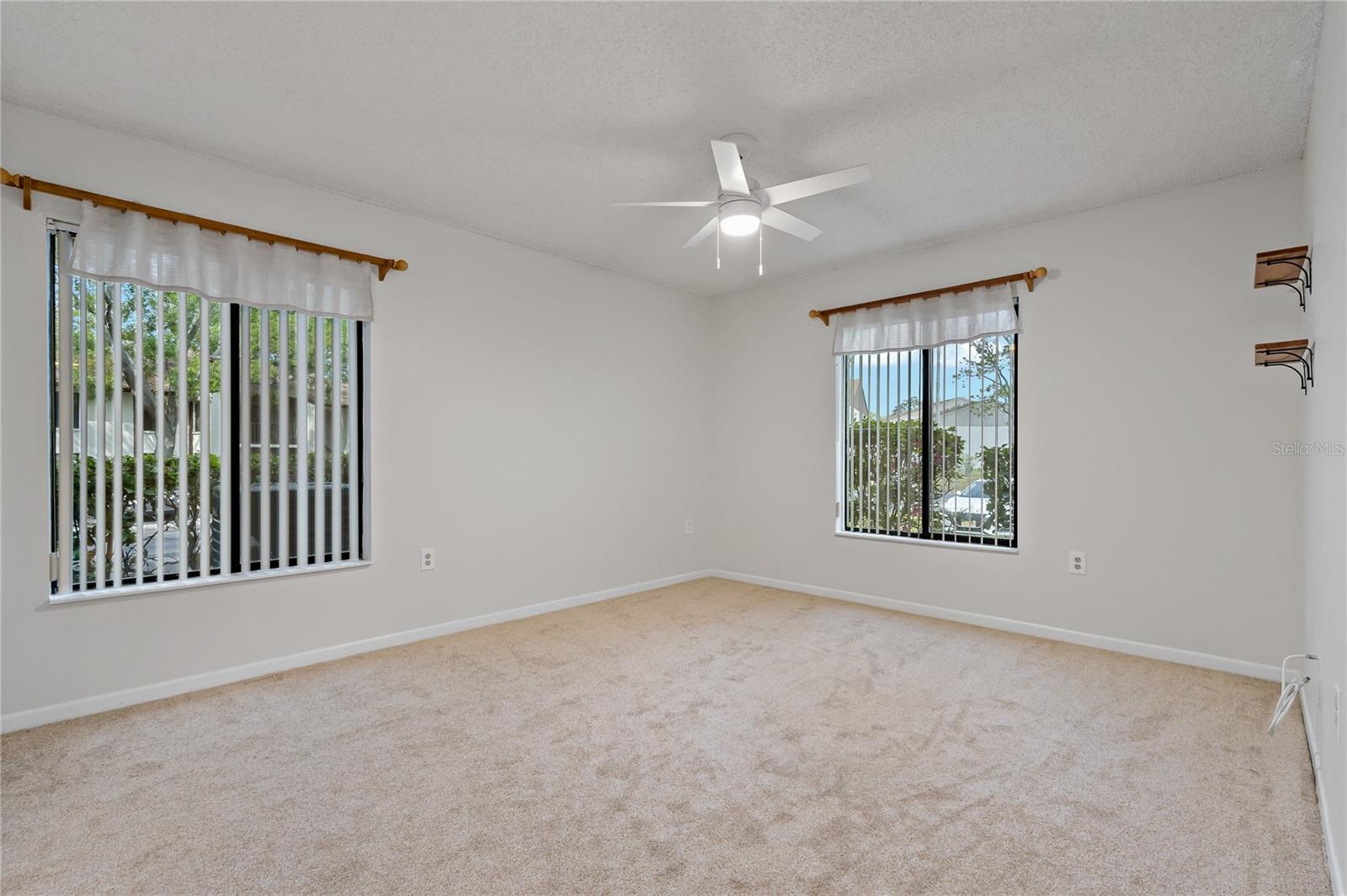 Image 23 of 41 For 2699 Pine Ridge Way E H1