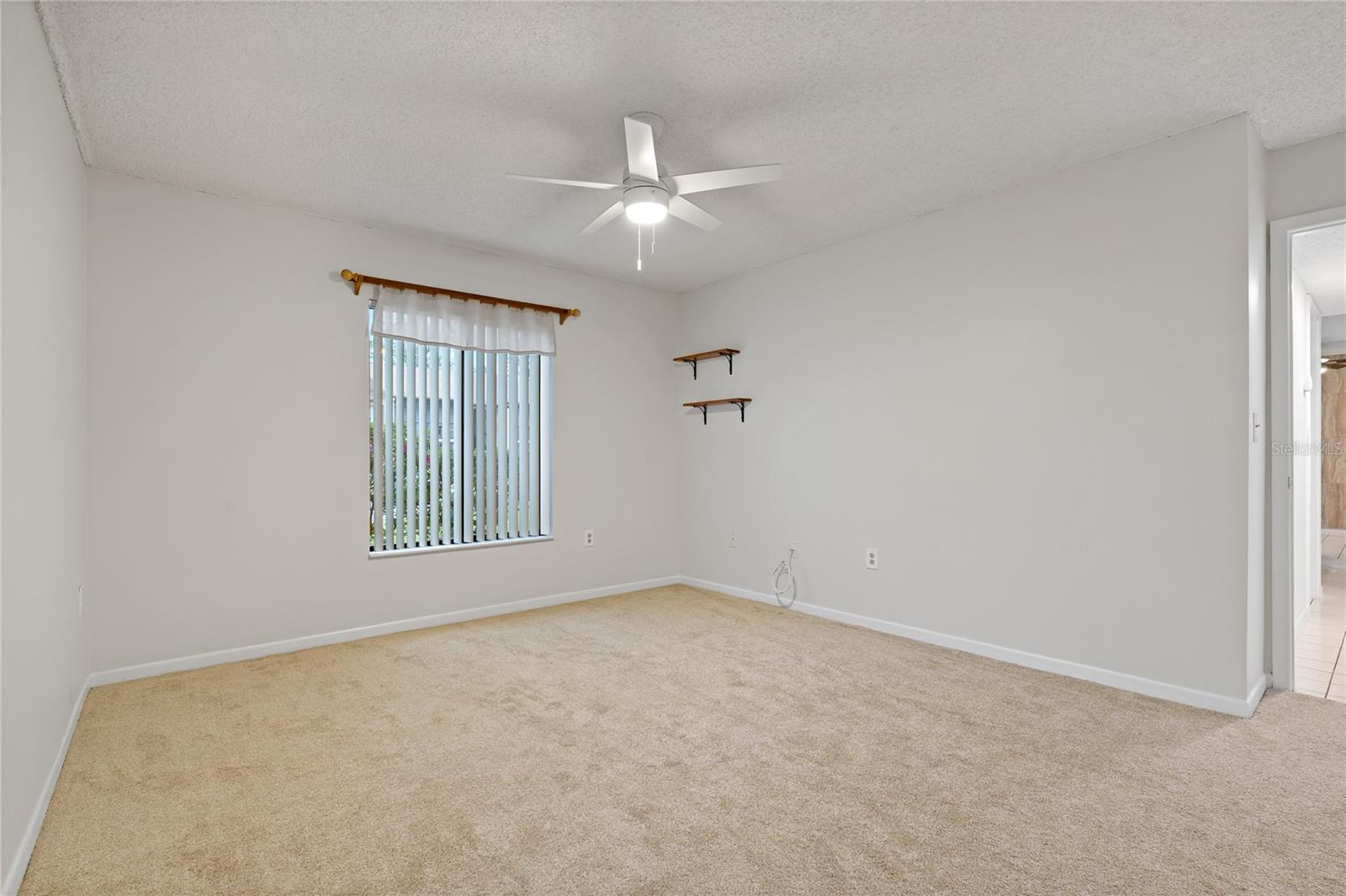 Image 26 of 41 For 2699 Pine Ridge Way E H1