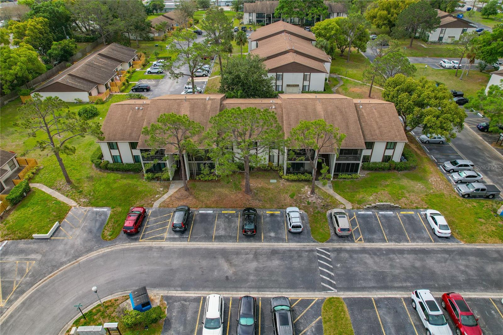 Image 29 of 41 For 2699 Pine Ridge Way E H1