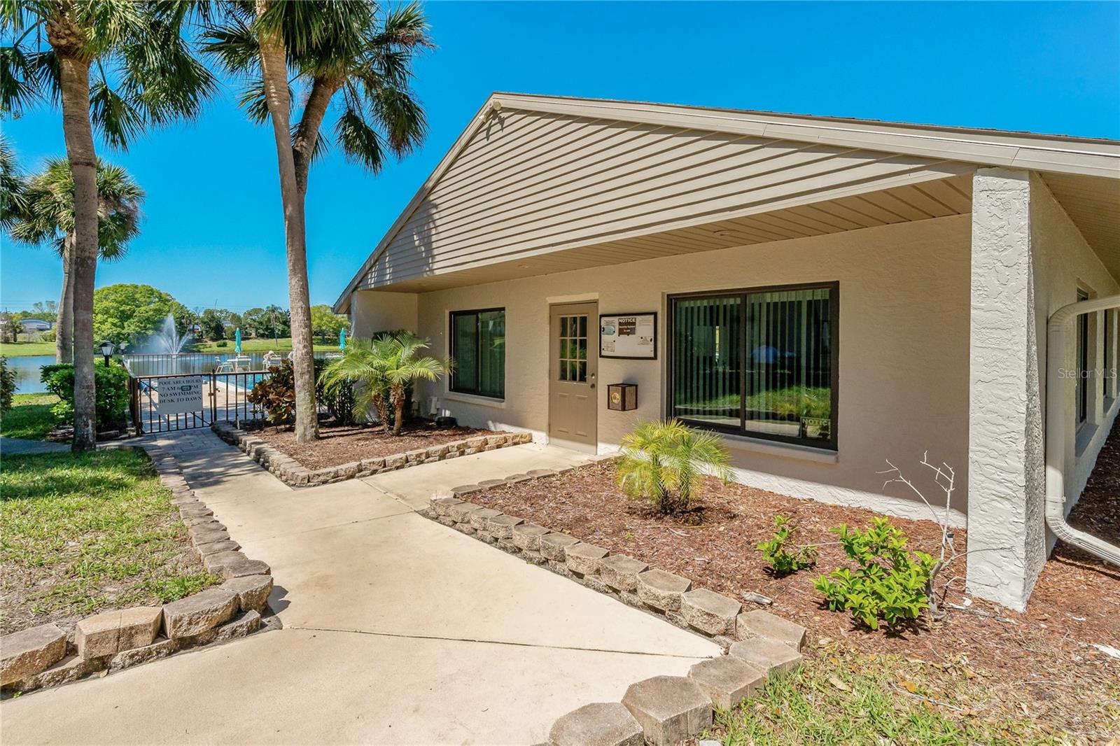 Image 36 of 41 For 2699 Pine Ridge Way E H1