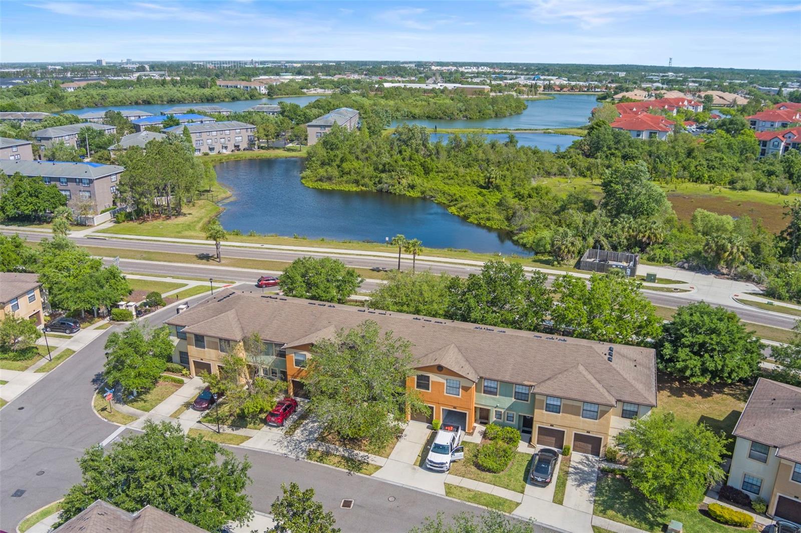 Listing photo id 35 for 2441 Hibiscus Bay Lane