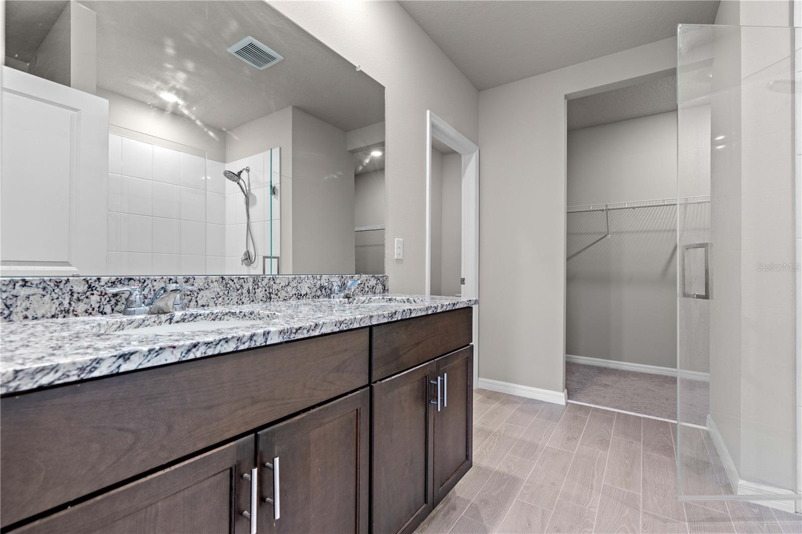 Image 24 of 45 For 3087 Forrest Plum Court