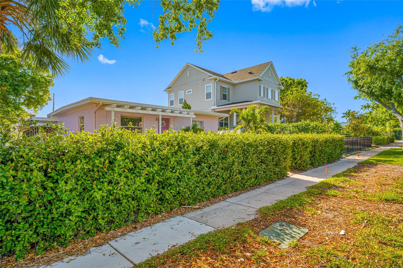 Image 21 of 30 For 2827 1st Street Ne