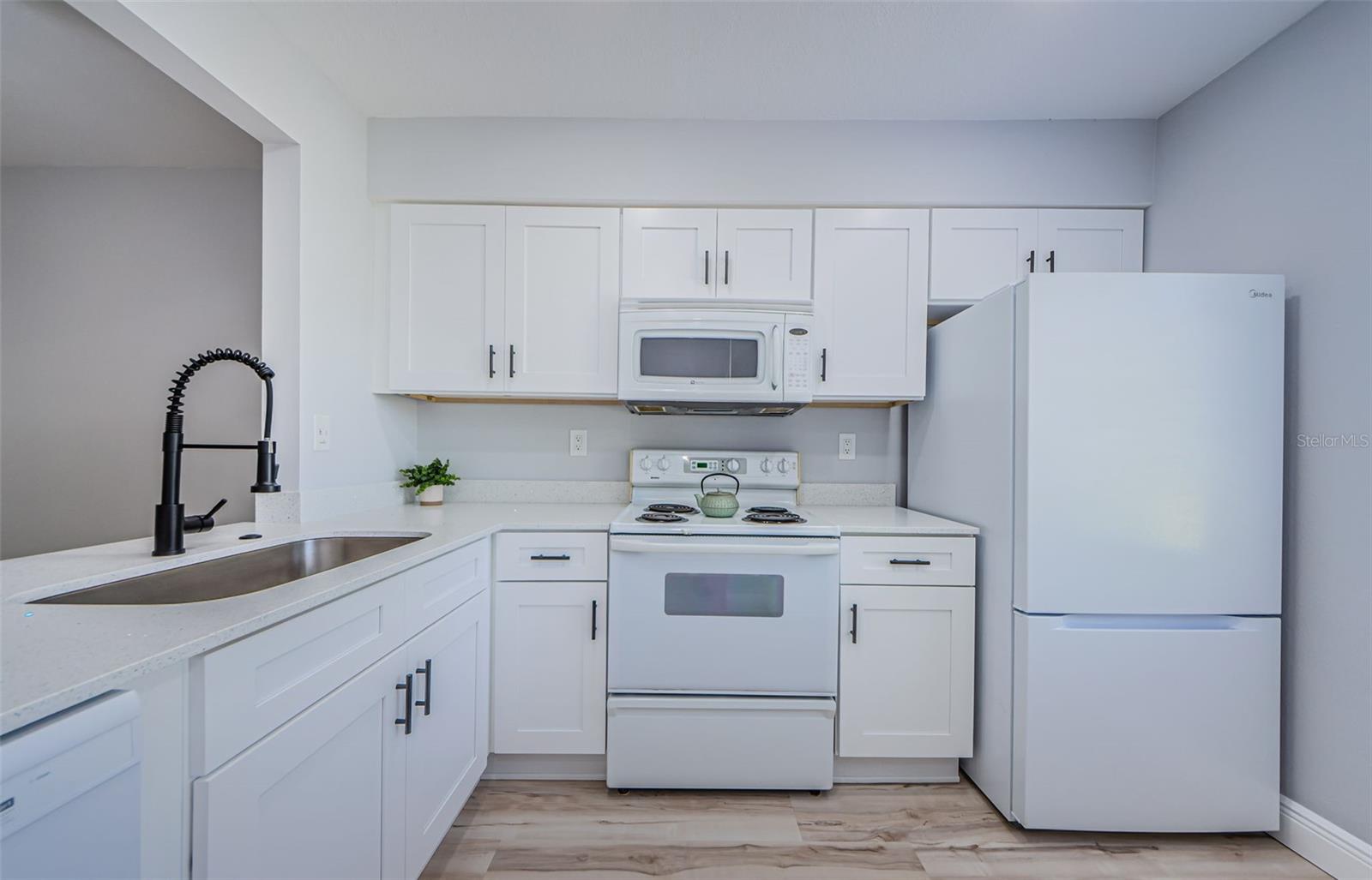 Listing photo id 9 for 3143 Mission Grove Drive