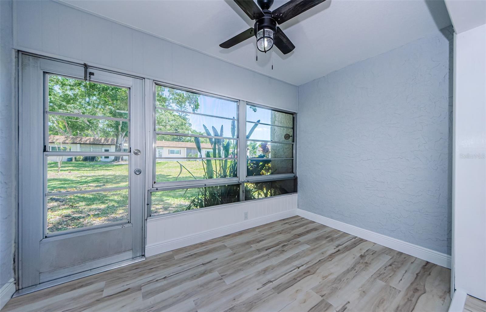 Listing photo id 25 for 3143 Mission Grove Drive