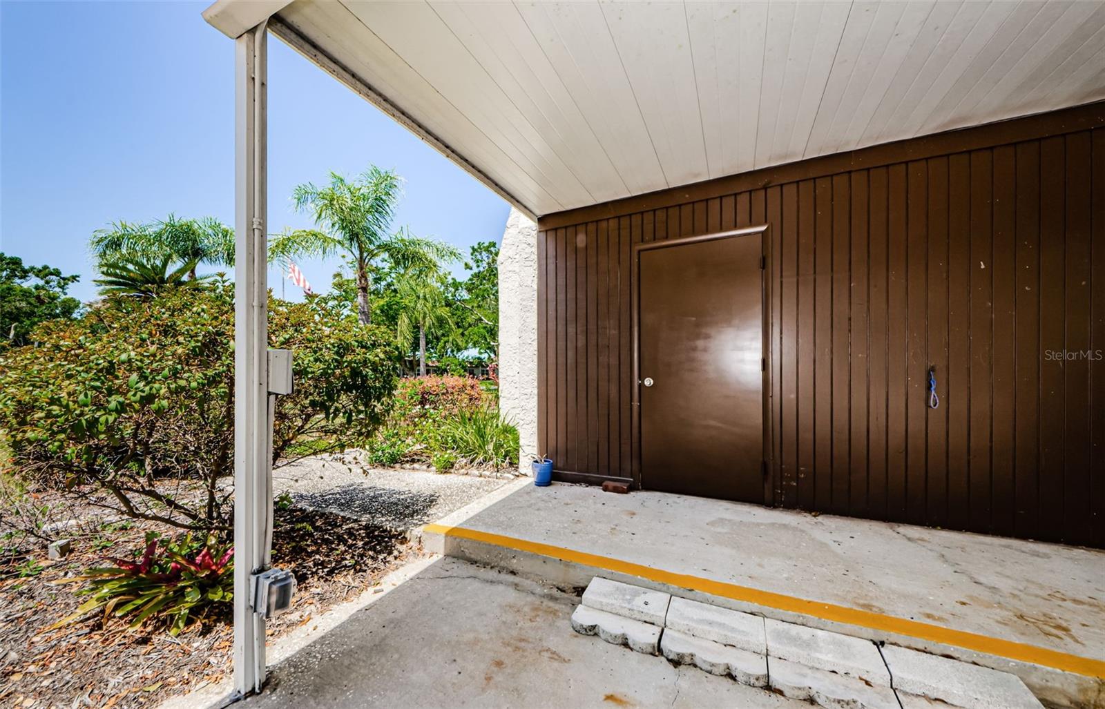 Listing photo id 27 for 3143 Mission Grove Drive
