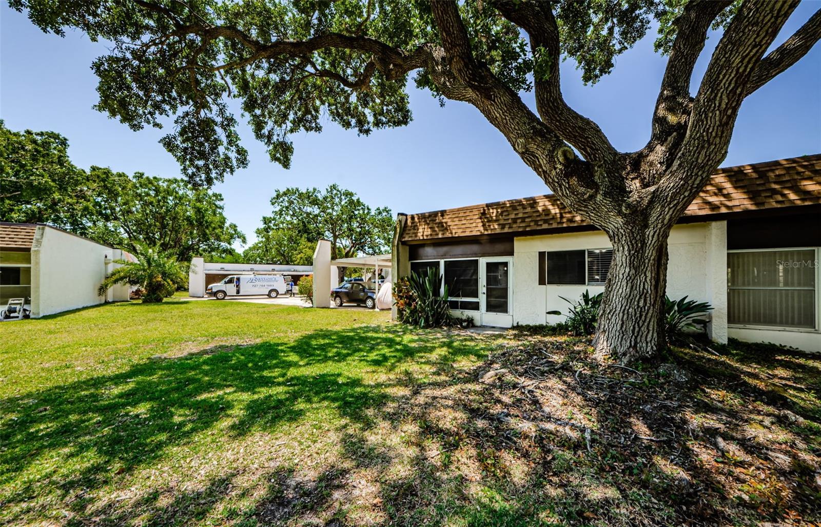 Listing photo id 29 for 3143 Mission Grove Drive